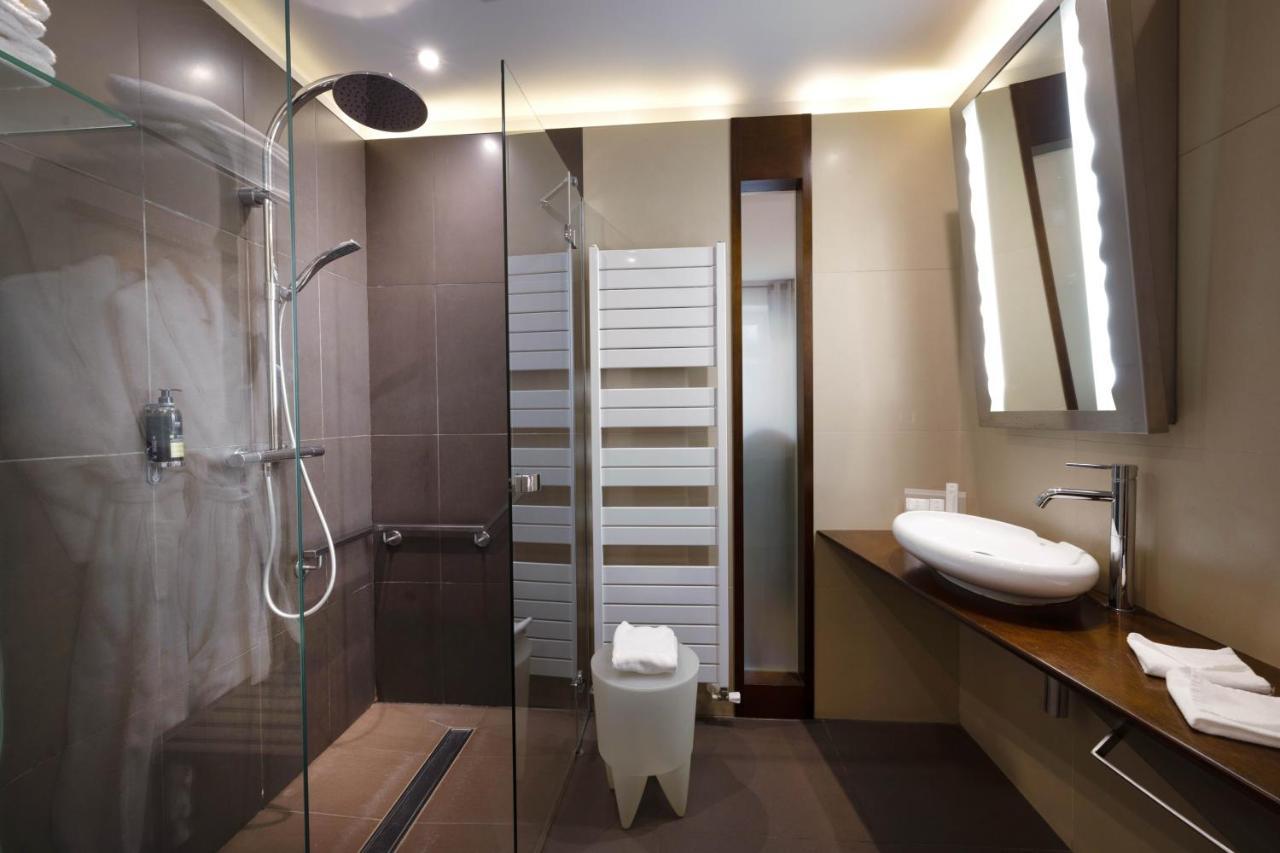 Hotel Le Vieux Pont Belcastel  Zewnętrze zdjęcie